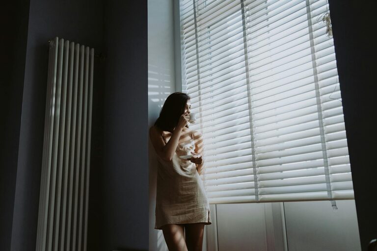 How to Create a Relaxing Morning Routine to Start Your Day Positively